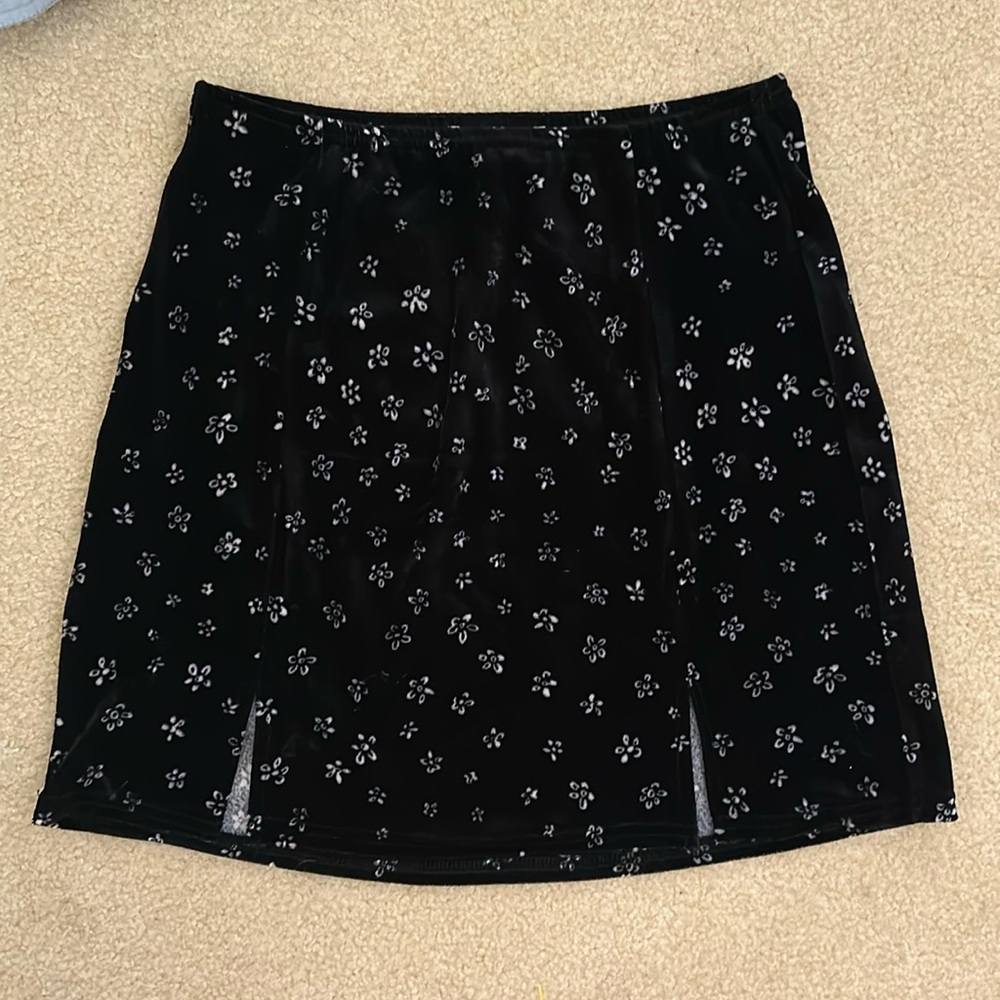 Black velvet like skirt • PAC SUN • L.A. HEARTS •
